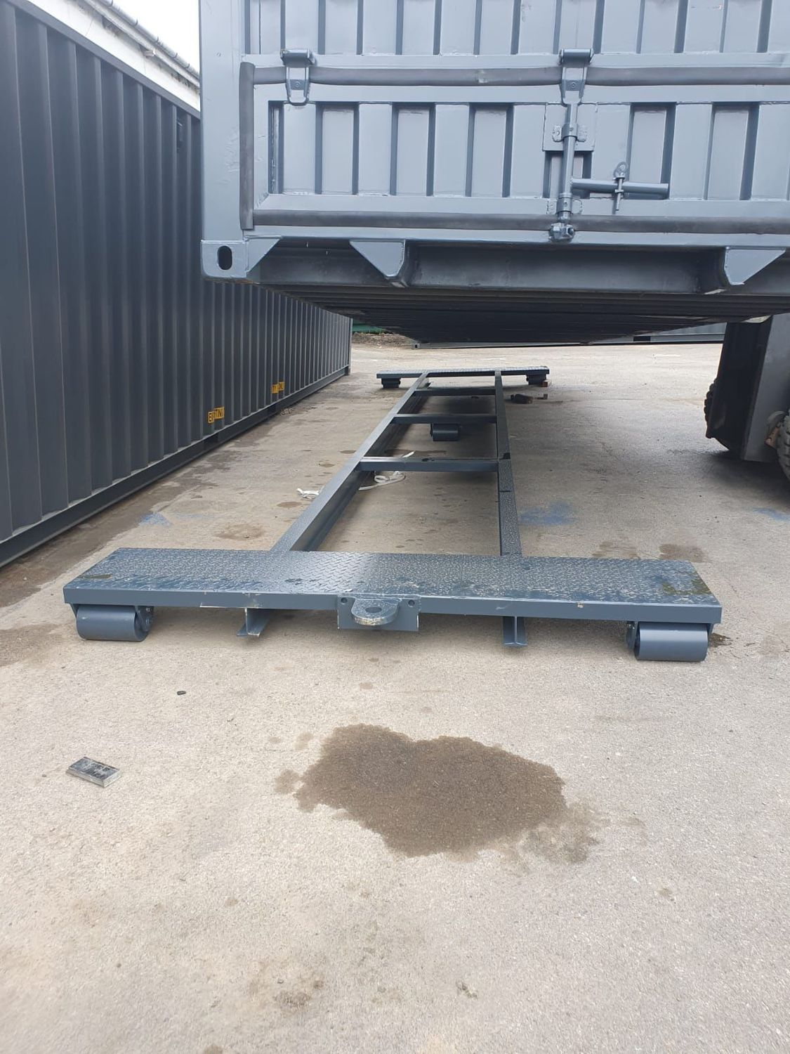 Plattform / Anhänger Sonderbau 30FT - photo 12